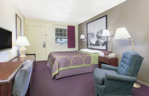 Muskogee Hotel | Rodeway Inn