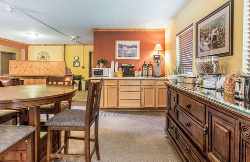 Glenwood Springs Hotel | Rodeway Inn