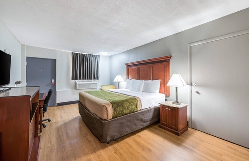 Saint Joseph Hotel | Rodeway Inn