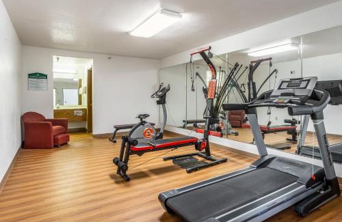 Santa Rosa Hotel | Rodeway Inn