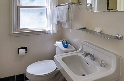 Westminster Hotel | Rodeway Inn Westminster