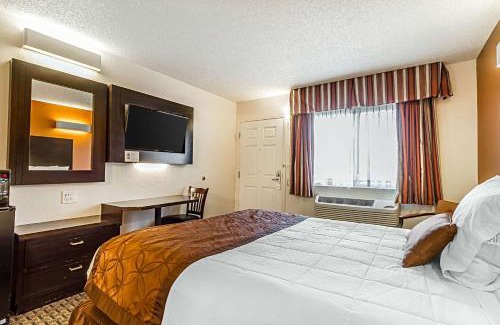 Rohnert Park Hotel | Rodeway Inn Wine Country