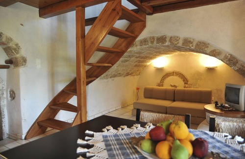 Monemvasia Apartment | Rodi House