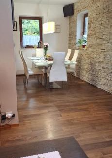 Prague 8 Villa | Rodinný dům Praha 8, Kobylisy
