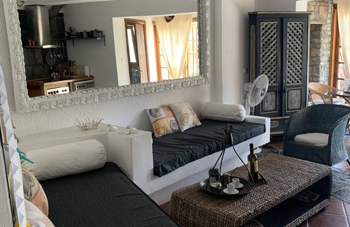 Kalami House | Roditses Beach sea front Apartments