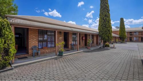 Mooroopna Hotel | Rodney Motor Inn