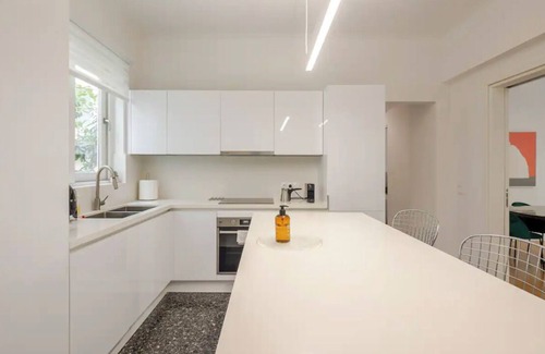 Ilisia Apartment | Rodothea apartment 2, 3 bedroom Sunny & Luxury apartment in the heart of Athens