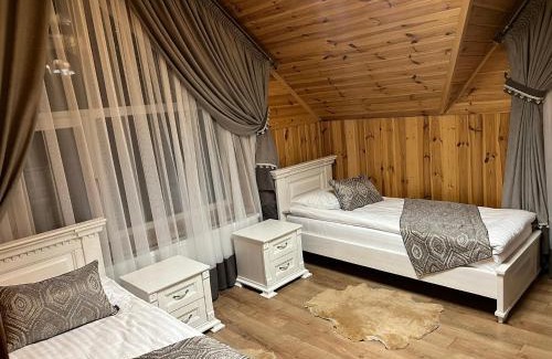 Pochaiv Villa | Rodynne Gnizdo