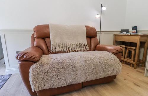 Briggswath House | Roe Deer Lodge