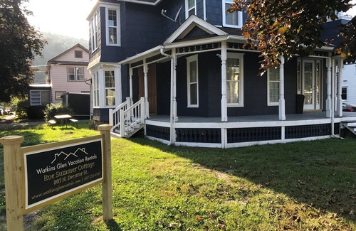 Watkins Glen House | Roe Summer Cottage, Suite A