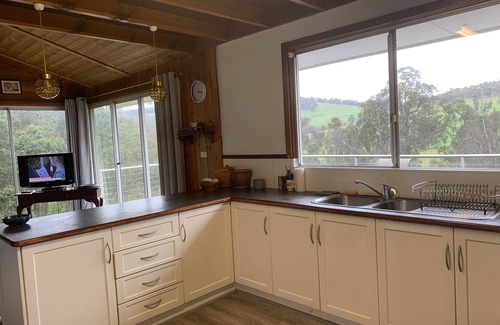 Hester Brook House | Roebank on the Blackwood River Cottage, Farm stay and Homestead