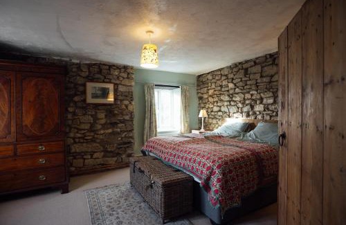 Haverfordwest House | Rogeston House - Charming farmhouse in picturesque Pembrokeshire