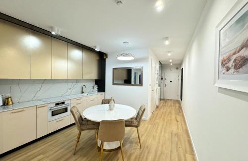 Rogowo Apartment | Rogowo Luksusowe apartamenty nad morzem z widokiem na jezioro i basen wraz z prywatnym wejściem na plażę