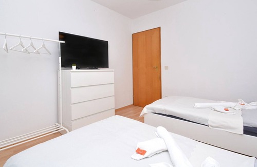 Rohr Apartment | Roh01 - Geräumige Apartment mit Terrasse in Rohr bei Nürnberg, 90 qm, 3 Schlafzimmer, Max. 6 Personen