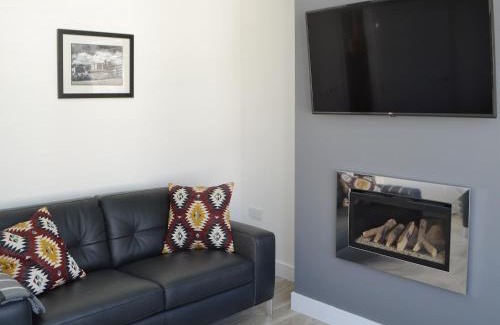 Amble House | Rok House