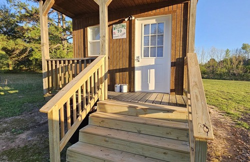 Jerusalem Cabin | Roland's Cabin
