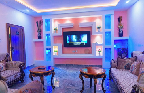 Etete Hotel | Rolarz Resorts & Hotel