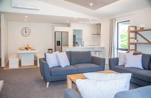 Hanmer Springs House | Rolki House - Hanmer Springs Holiday Home