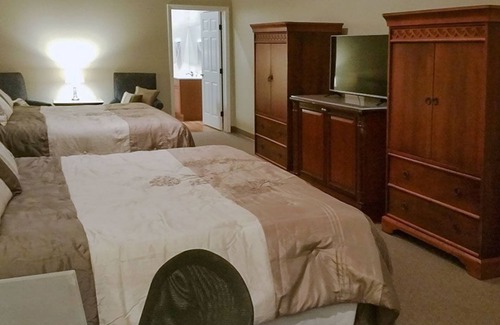 Cherokee Hotel | Rolling Hills Lodge