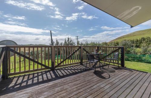 Otaua House | Rolling Hills Retreat - Otaua Holiday Home