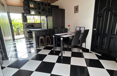 Barrio Pilo House | Romántico, elegante