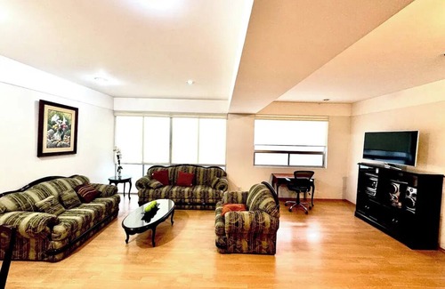 Roma Sur Condo | Roma Eterna