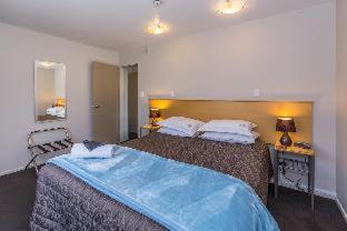 Riccarton Hotel | Roma On Riccarton Motel