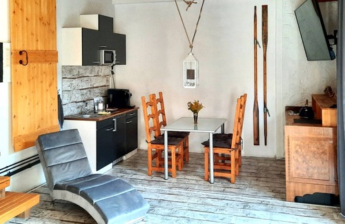 Zeuthen Apartment | Romance by the lake - near Berlin. Unusual and dreamy with terrace for two