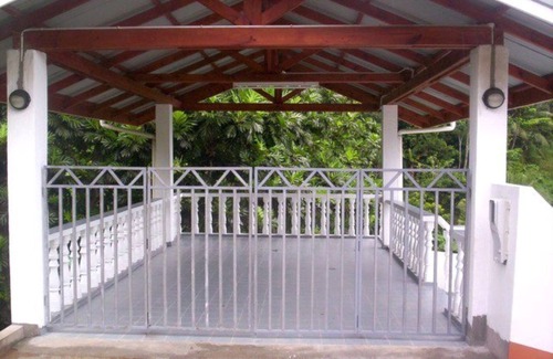 Anse Royale House | Romance Hideaway close to beautiful beaches
