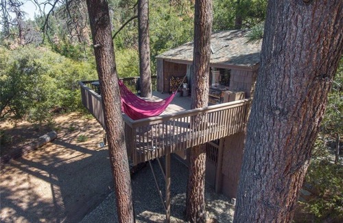 Pine Mountain Club House | Romance In The Pines