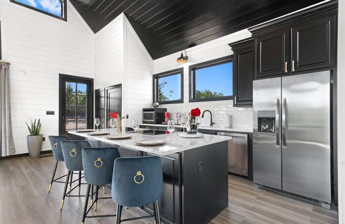 Broken Bow Cabin | Romance Meets Nature-Adult-Only Luxury-Private-Peaceful-Perfect-Stunning Views!