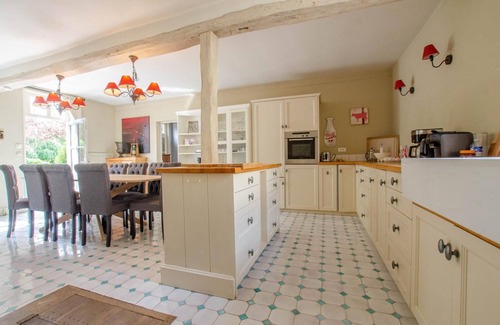 Rilly-Sainte-Syre House | Romance - RILLY SAINTE SYRE