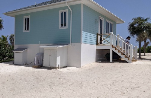 Double Bay Cottage | Romantic Cottage directly on the Beach!