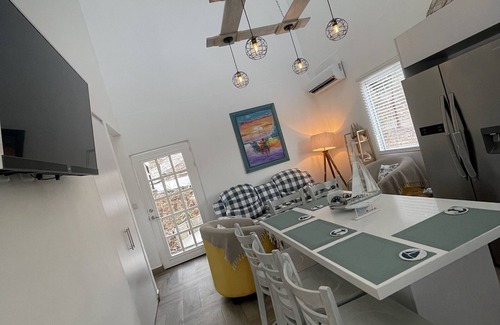 Liberia House | Romantic Contemporary House with Private pool - 5 min from the beach!