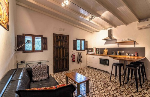 Villanueva de Algaidas House | Romantic holiday home among the olive groves