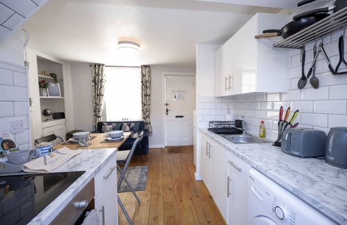 Canterbury Cottage | Romantic 1-Bed City Cottage, Terrace