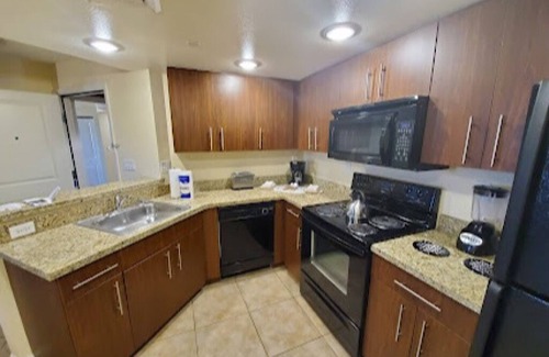 Enterprise Apartment | Romantic 1-bedroom Luxury Condo w/hot tub, kitchen, washer/dryer.