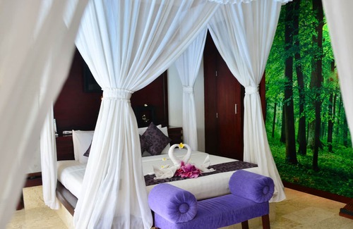By Pass Ngurah Rai Kuta Villa | Romantic 1 BR Private Pool Villa in Kuta