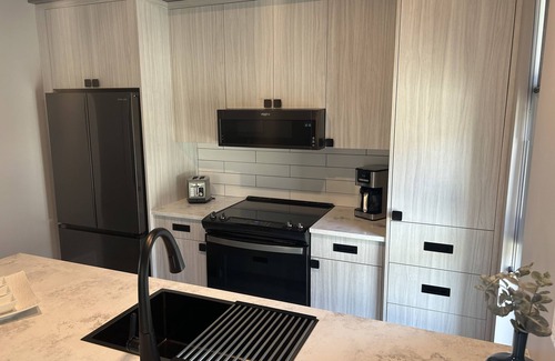 Regional District of Nanaimo House | Romantic 2bdrm 2.5bthrm fully equipped townhouse beach access, pet friendly NEW