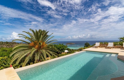 Vitet Villa | Romantic 3 BDRM Luxury Villa w Ocean Views