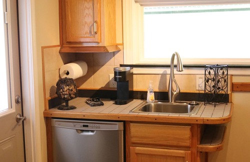 Asheville House | Romantic , 5 miles to downtown Asheville, Private, Hot Tub, Fireplace, Fenced