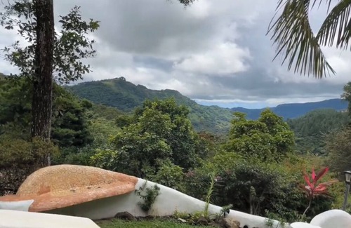 Altos del Maria Villa | Romantic and cozy apartment in tropical villa w/mountain and flowers view.