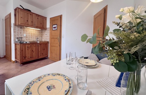 Altharlingersiel Apartment | Romantic apartment Melkkammer: 45sqm in the countryside, terrace & garden 2 persons