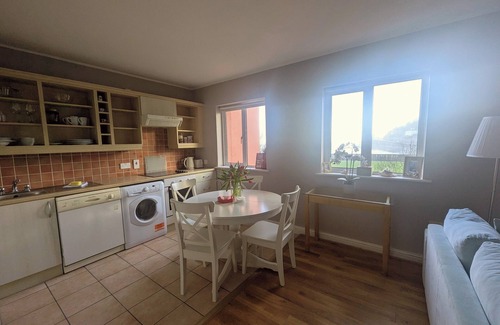 Youghal Apartment | Romantic Apartment - The Youghal