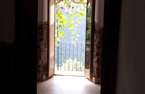 Nemi Apartment | Romantic apartment with spectacular views over the lake and sea