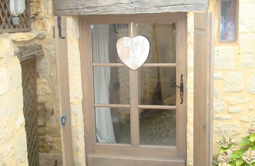 Daglan Apartment | Romantic appartment in 17th century French farmhouse