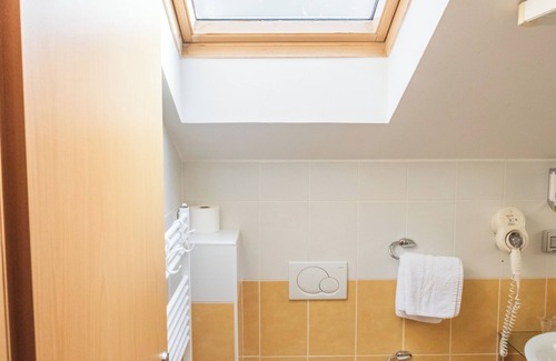 Izola Bed & Breakfast | Romantic attic 1/3 room