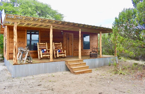 Fredericksburg Cabin | Romantic Ava Haus CABIN. 3 minutes to Main!See our other 4 Ava Haus rentals!