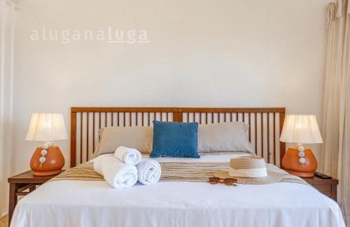 Ribeirao da Ilha House | Romantic Beach - Studio pé na Areia