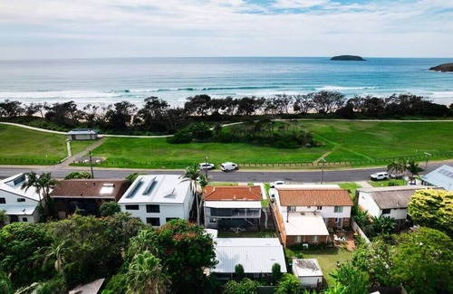 Sandy Beach House | Romantic Beachfront Getaway Couple Retreat Steps to sand